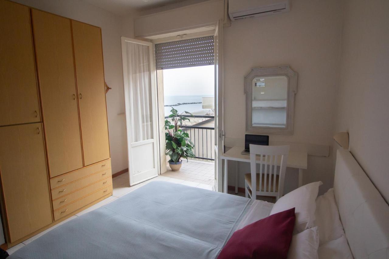 Hotel Morri 贝拉里亚-伊贾马里纳 外观 照片